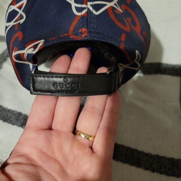 hat - Picture 2 of 3